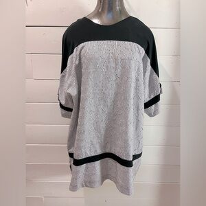 🖤 LEMIRE-GAGNIER CRÉATION – Black & Pearly White Graphic Tunic – Size M